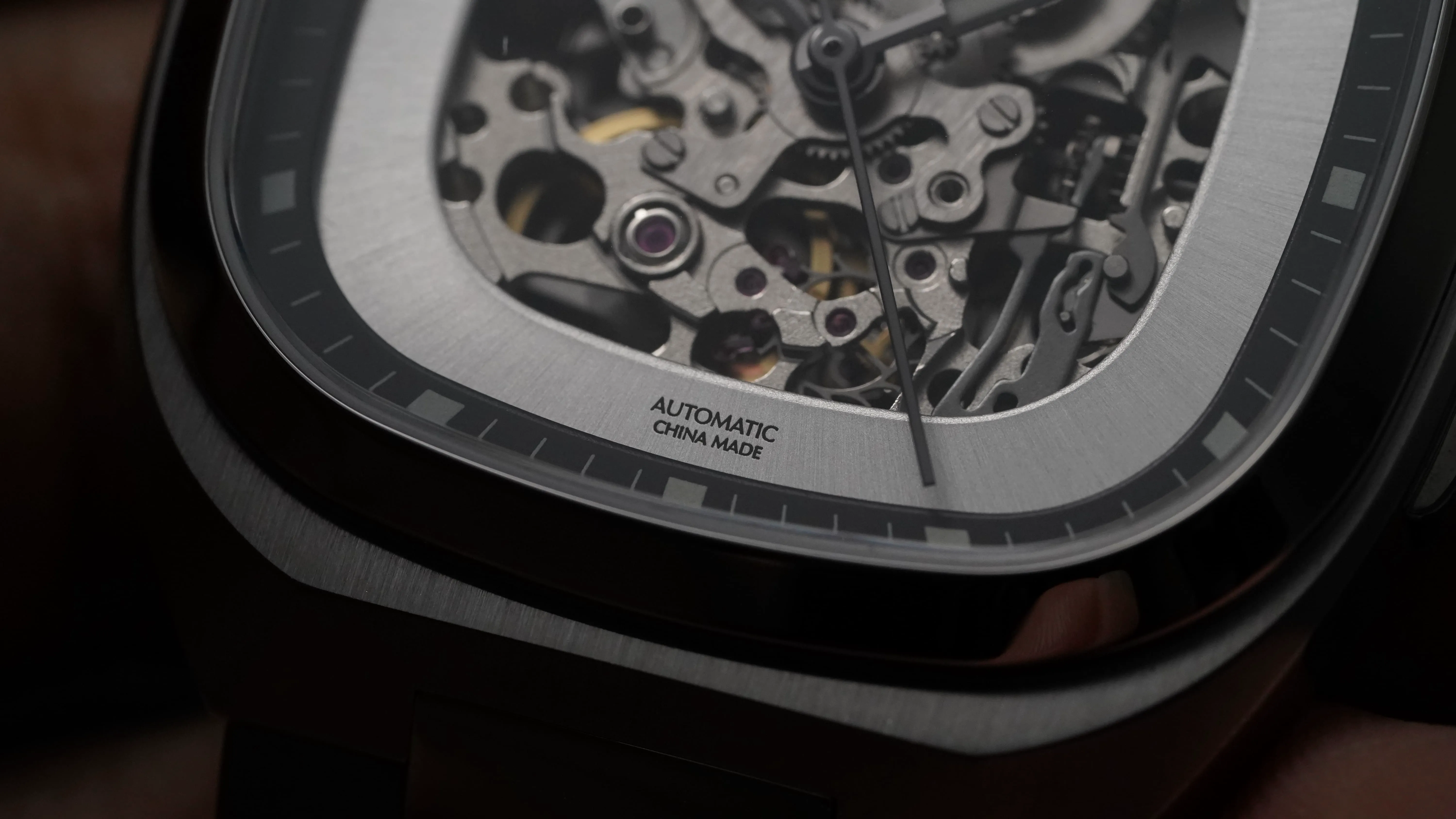 Mechanical watch movement